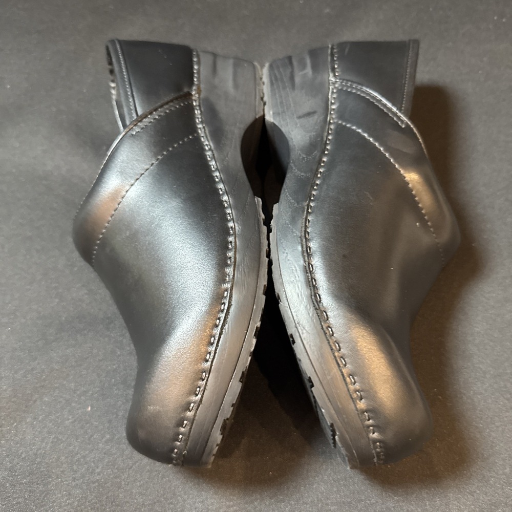 L.L.Bean Women's 9M Black Leather Professional Slip On Comfort Clogs Shoes - Picture 6 of 11